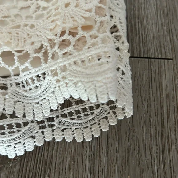 Cream boho eyelet lace overlay Romper size small - Picture 5 of 11